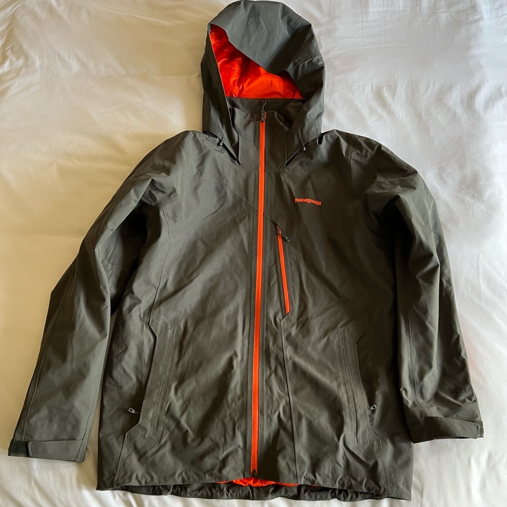 Patagonia mens insulated powder bowl jacket large grey and orange